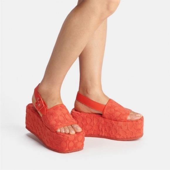 Coach Noelle Platform Sandals in Signature Terry Cloth Red Orange Size 8 - Picture 1 of 8